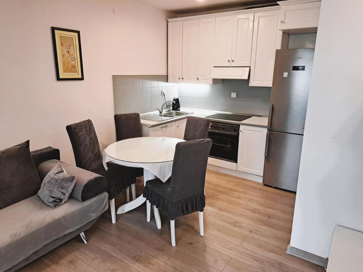 Luklena Apartman